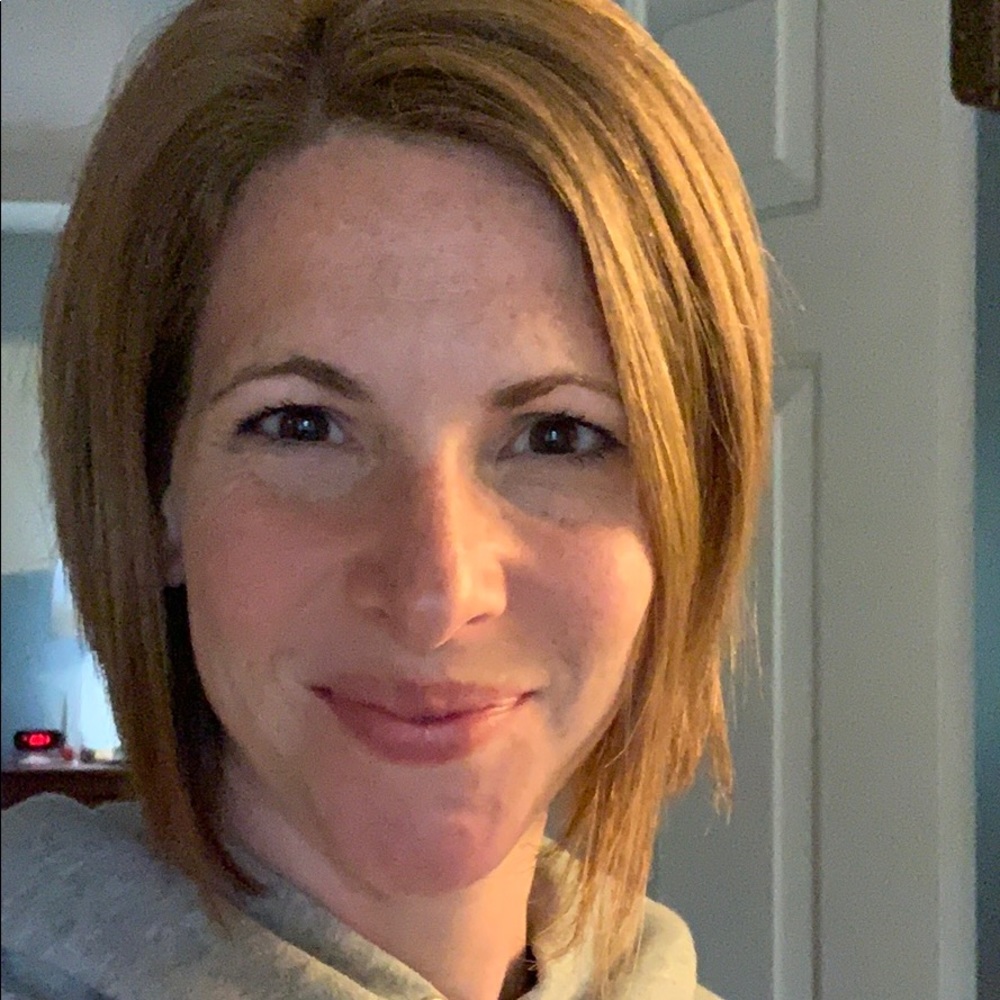 Meet your Posher, Elizabeth